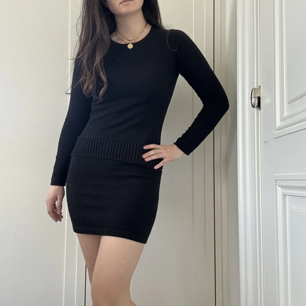 Co-op Barneys New York Cashmere Mini Dress Black S Quiet Luxury - Picture 1 of 7